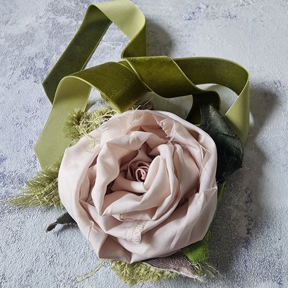 Designer Concept Accessories Upcycled Avangard Tie Vintage Rose Magnolia Peony - Picture 3 of 13
